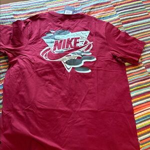 Nike Men's Burgundy Short Sleeve Tee size, large airflip double side T-shirt nwt